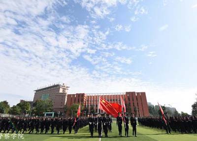 貴州警察學(xué)院初中生可以讀嗎