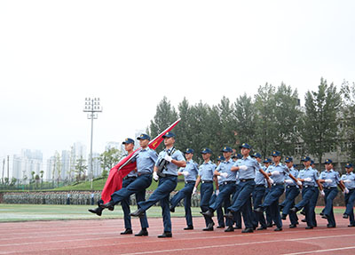 成都工業(yè)職業(yè)技術(shù)學(xué)院舉行2019級(jí)新生軍訓(xùn)結(jié)業(yè)典禮