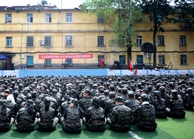 黔西南民族職業(yè)技術(shù)學(xué)院舉行反恐防爆知識(shí)講座