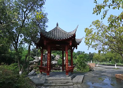 四川愛華學(xué)院